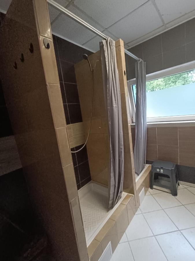 Hostel Welinek Gratis Parking Steszew ภายนอก รูปภาพ