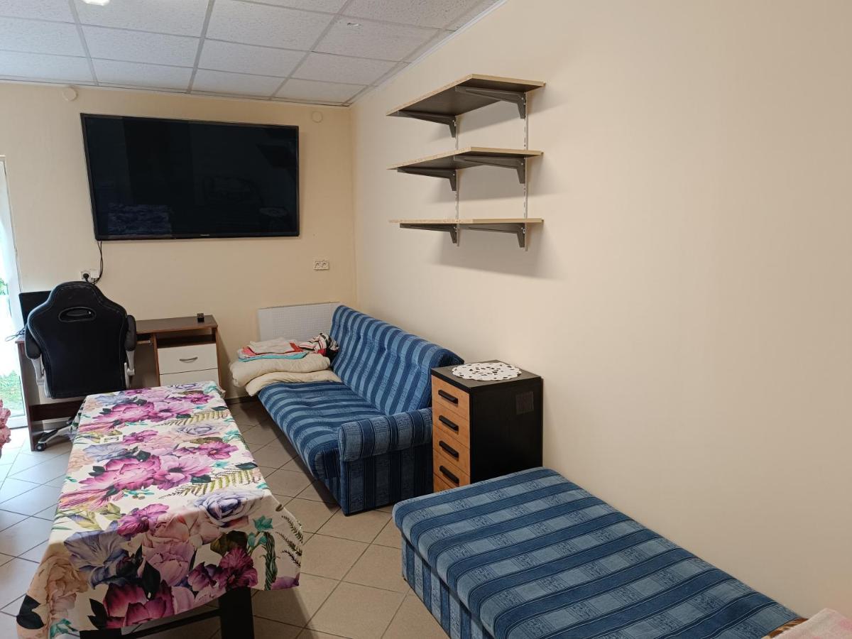 Hostel Welinek Gratis Parking Steszew ภายนอก รูปภาพ
