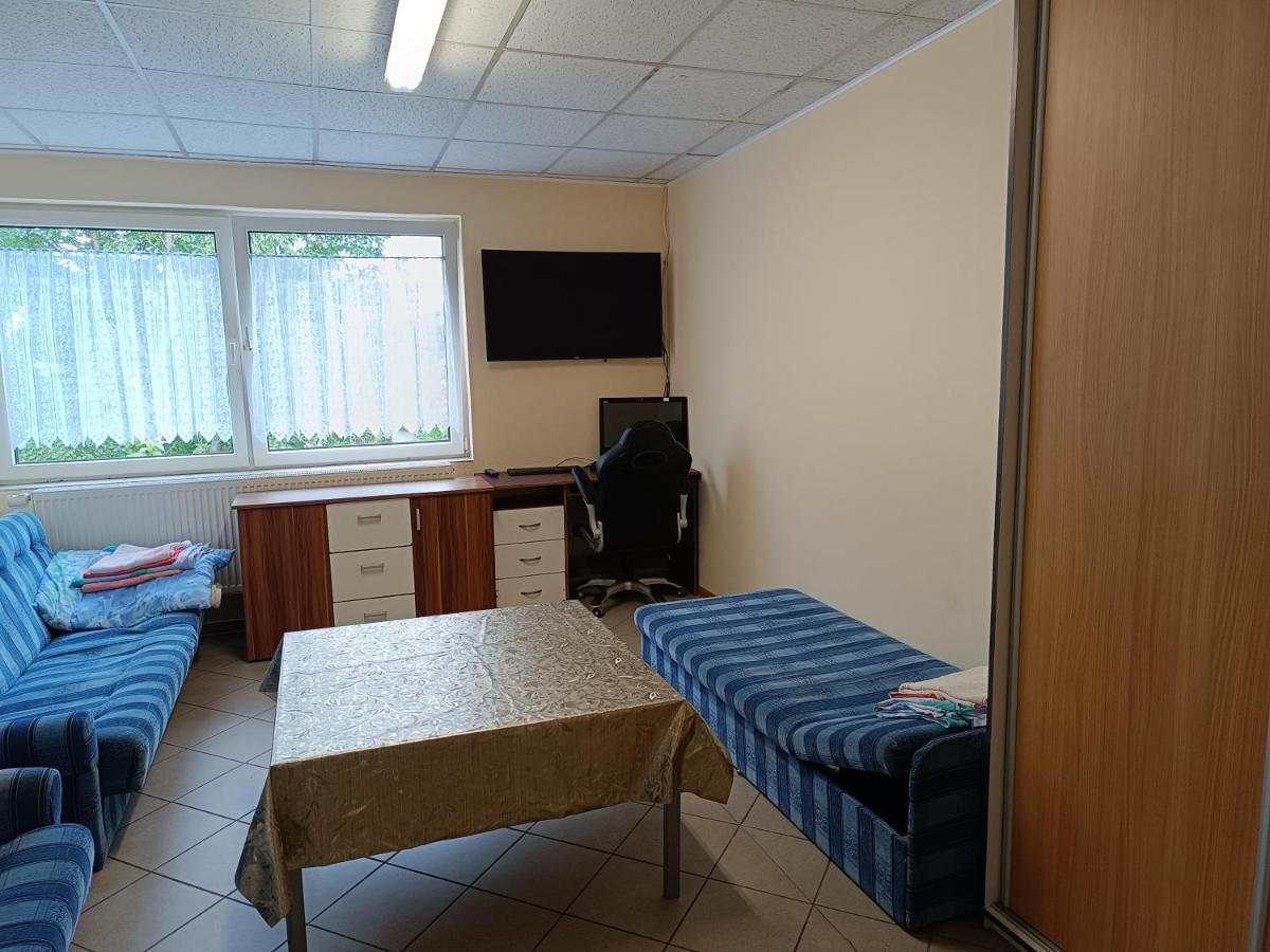 Hostel Welinek Gratis Parking Steszew ภายนอก รูปภาพ