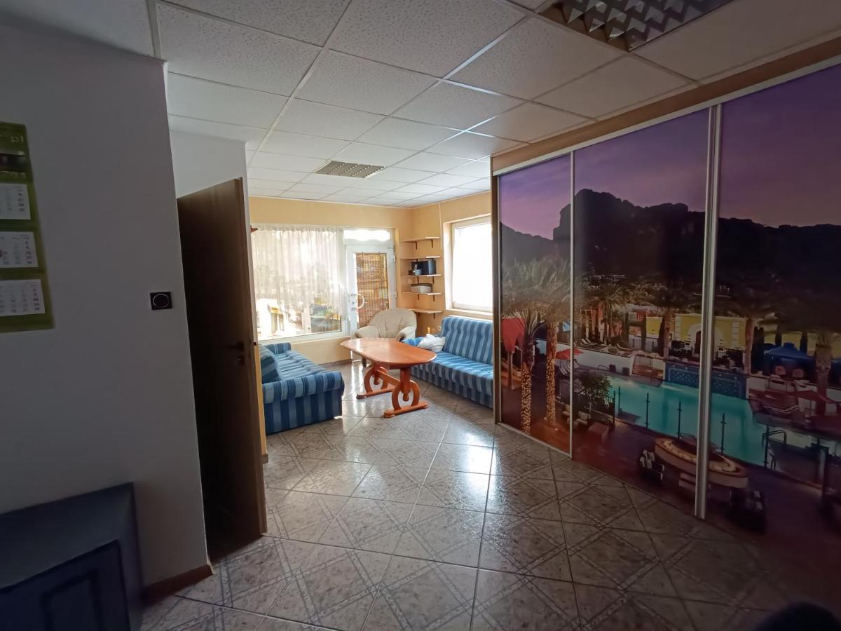Hostel Welinek Gratis Parking Steszew ภายนอก รูปภาพ