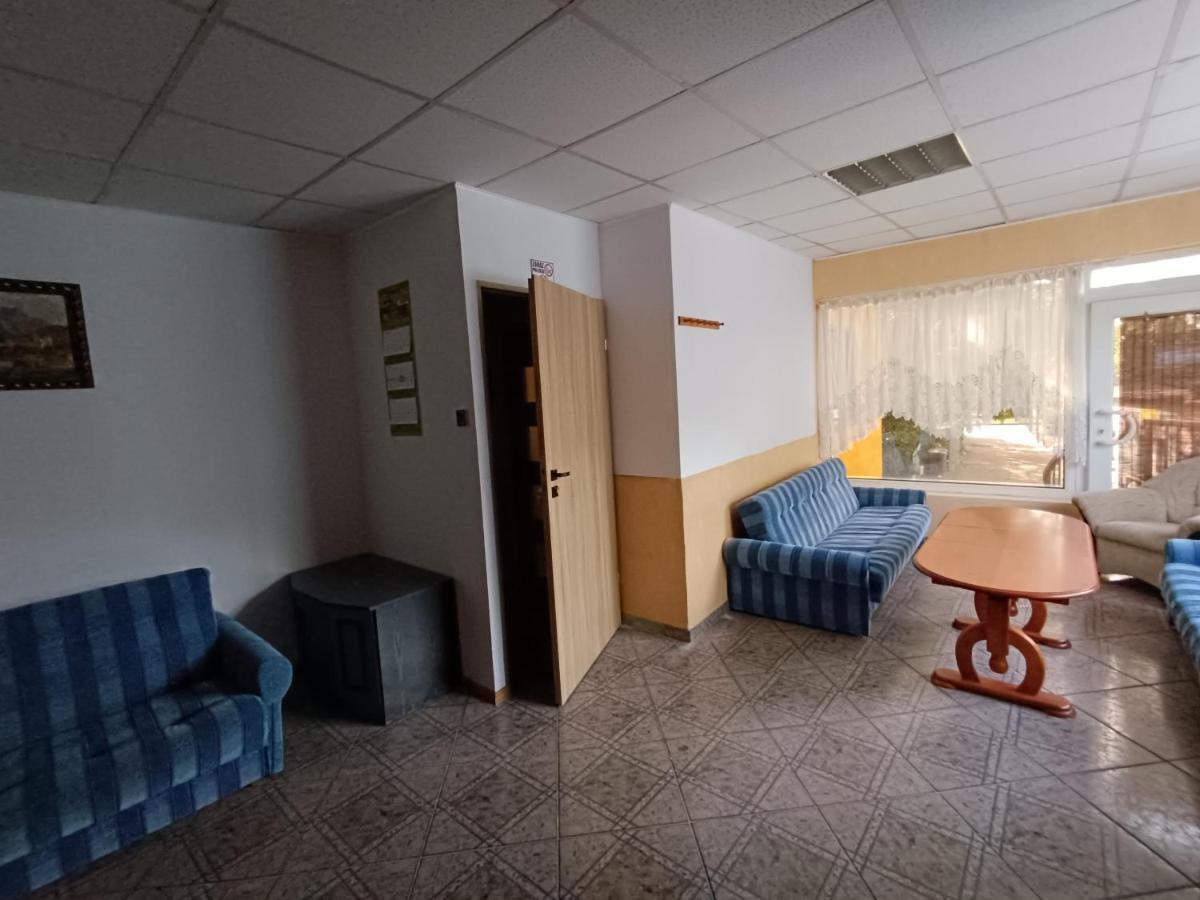 Hostel Welinek Gratis Parking Steszew ภายนอก รูปภาพ