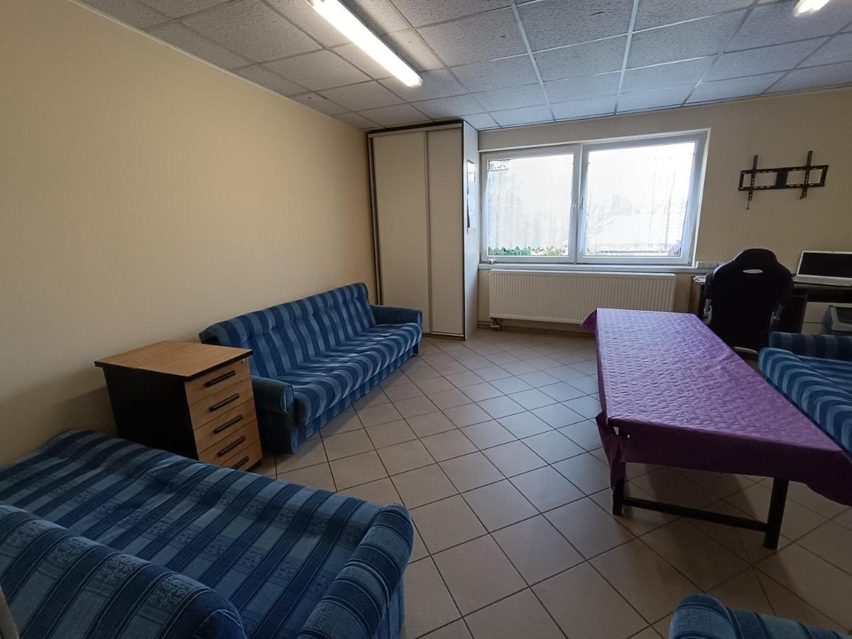 Hostel Welinek Gratis Parking Steszew ภายนอก รูปภาพ